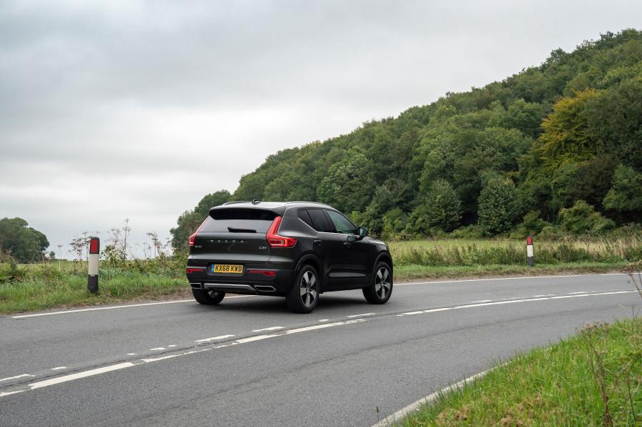  Volvo XC40 D3 Inscription 2018 года  (UK) (фото 22 из 40)